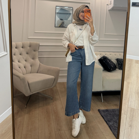 MAVİ KEMERLİ DÖKÜMLÜ JEAN