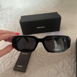 Prada Symbole