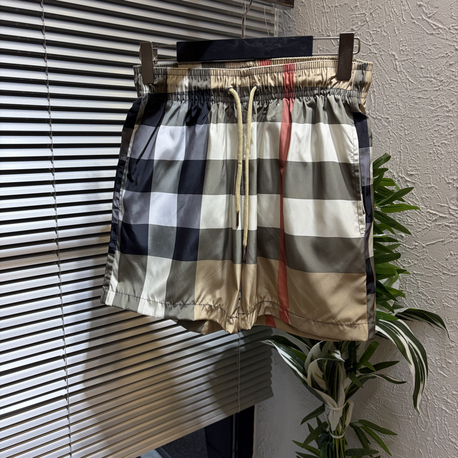 Burberry şort mayo 