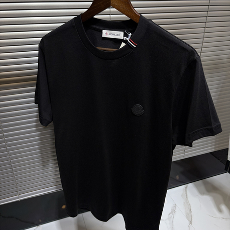 Moncler tshirt