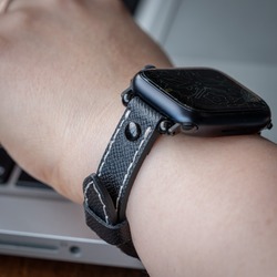 Apple Watch Kadın Saffiano Seri Kordonlar