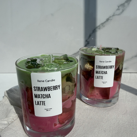 Strawberry matcha latte 