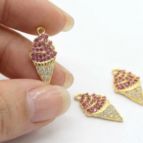 Taşlı Dondurma Charm
