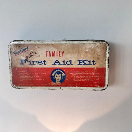Vintage Metal Kutu