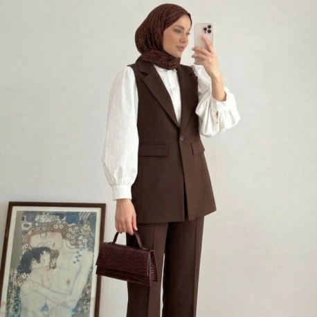 Tek Düğme Detaylı Double Kumaş Yelekli Pantolonlu Takım - Kahverengi