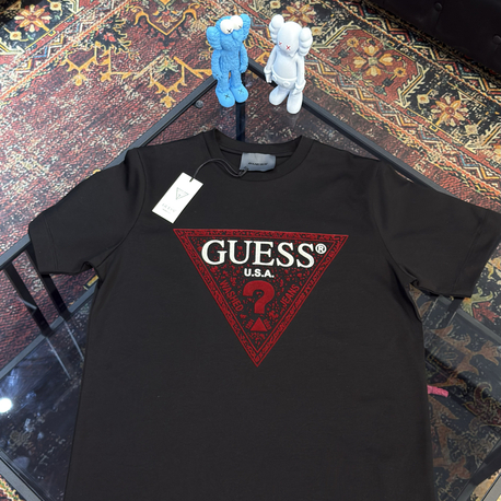 GUESS Premium T-Shirt
