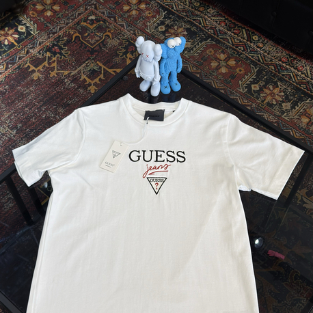 GUESS Premium T-Shirt