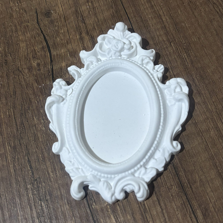 Küçük Oval Çerçeve 