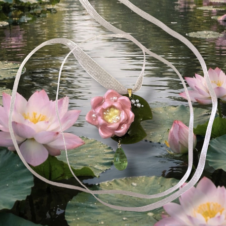 lotus kolye 