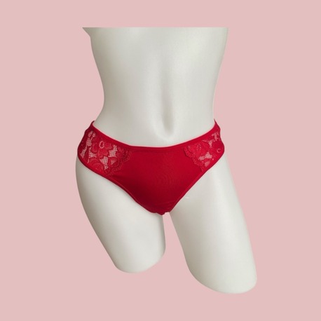 Kırmızı Tanga