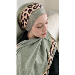 Leopar Desenli İpeksi Vual Şal
