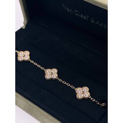 Van Cleef 18K Altın Bileklik
