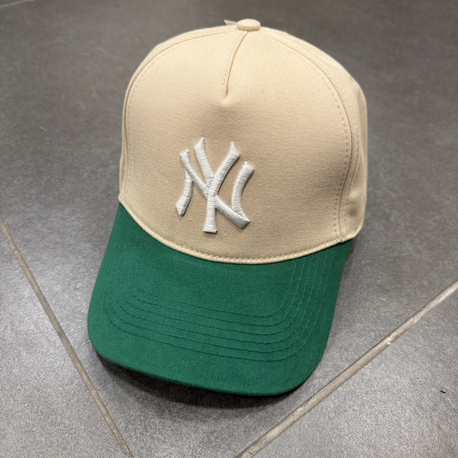 NY LOGO ŞAPKA KREM/YEŞİL