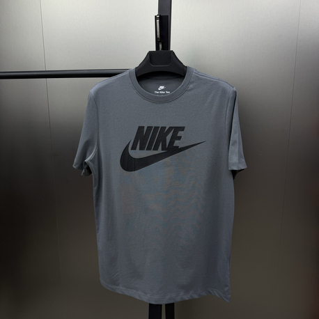 Nike ‘LOGO’ T-Shirt Füme NK-152