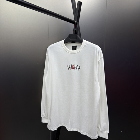 Jordan ‘GRAPHIC’ Oversize Uzun Kollu T-Shirt Beyaz JD-818