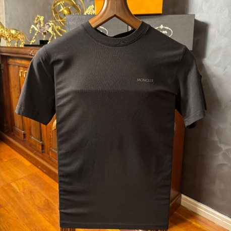Moncler T-Shirt