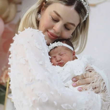İncili Çiçekli Anne Taç