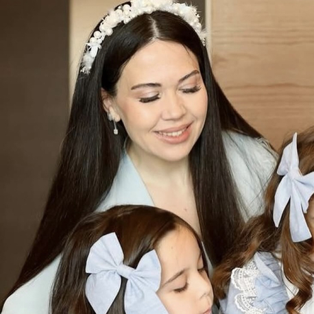 Özlem Öz İncili Mavi Çiçekli Taç