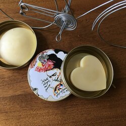 Nemlendirici ve Onarıcı Topuk Barı