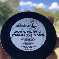 NEMLENDİRİCİ VE ONARICI YÜZ KREMİ