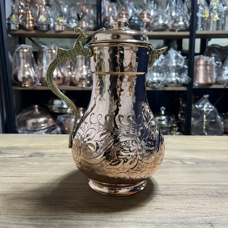 Sarmaşık Desenli Kapaklı Bakır Sürahi
