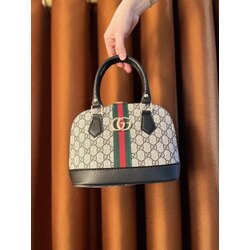 GUCCİ ⭐️