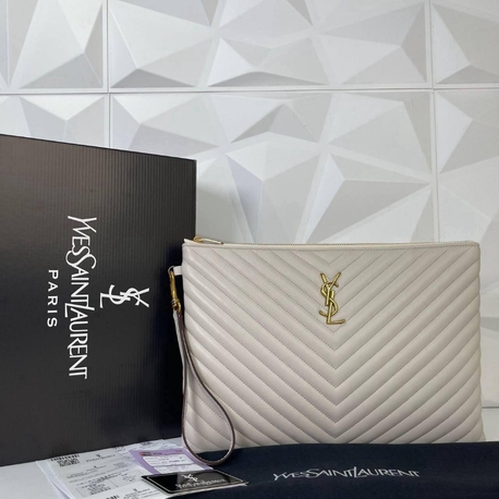 Yves Saint Laurent Cassandre Matelassé Holder in Quilted (Medium Size)