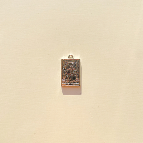 Justice Tarot Kart Journal Charm