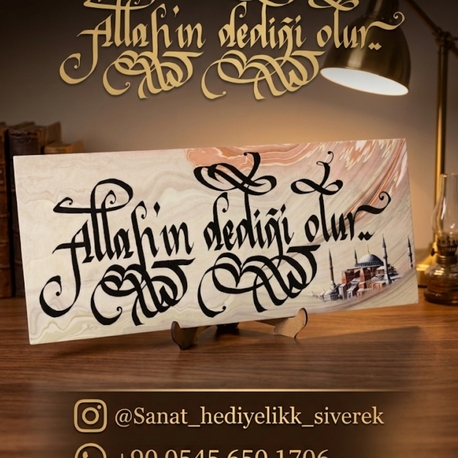 (Allah dediği olur) yazılı pano 