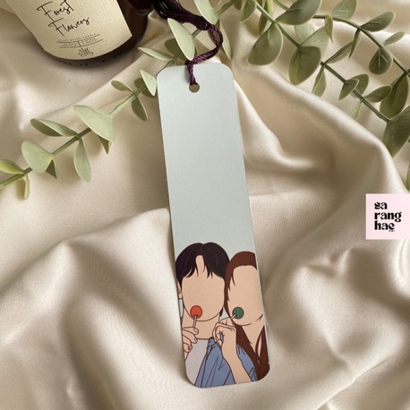 Love Next Door Kitap Ayracı
