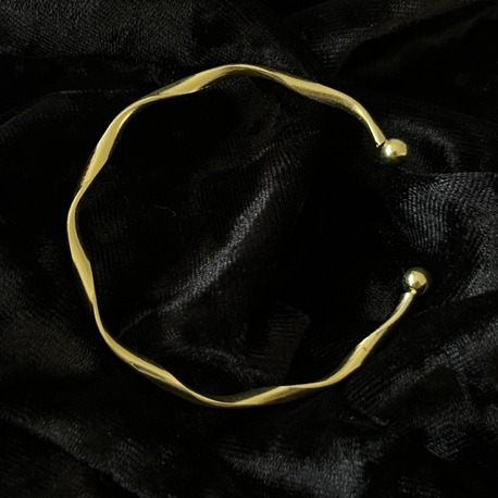 Gold Çelik Modern Kesim Manşet Bileklik