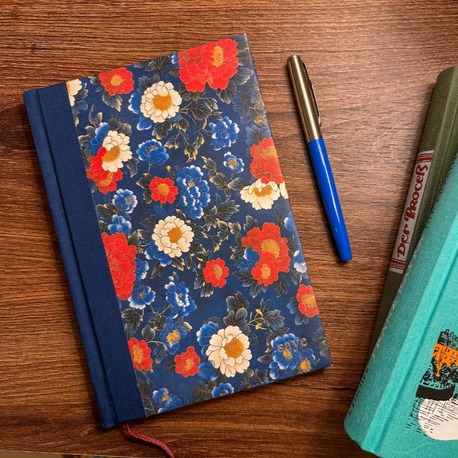 Japon Çiçek Desenli Ciltli Defter (Çizgisiz)