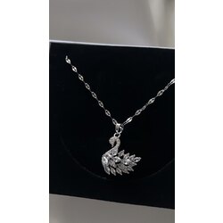 Swan Kolye