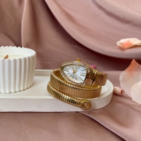 gold yılan model tasarım saat