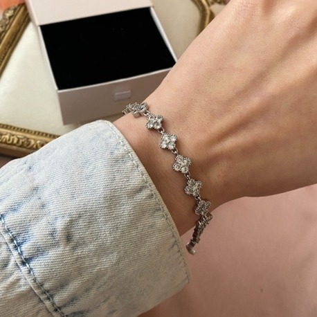 silver yonca bileklik | altın kaplama