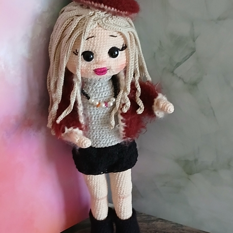 Amelia – Koleksiyonluk El Yapımı Amigurumi Bebek