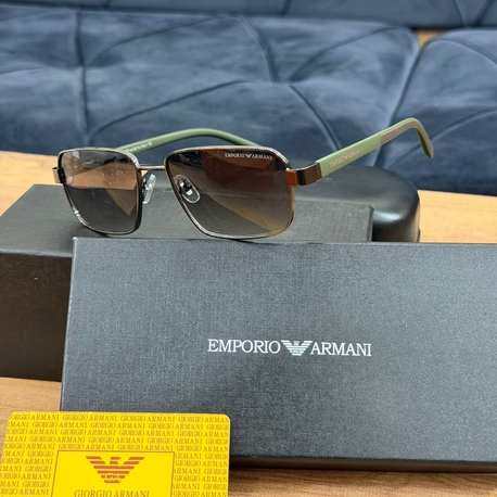 Emporio Armani güneş gözlüğü