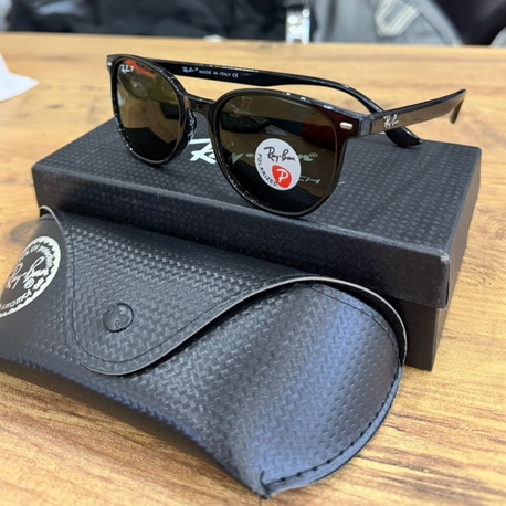 ray ban güneş gözlüğü