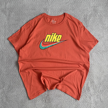 Nike Swoosh T-Shirt