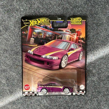 Hot Wheels Custom '01 Acura Integrale GSR Boulevard Premium (2020)