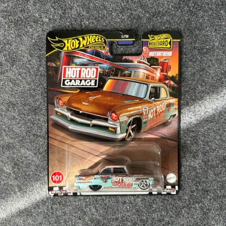 Hot Wheels 1955 Plymouth Savoy Boulevard Premium (2020)