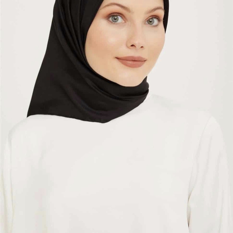 Siyah Sura İpek Düz Eşarp -01