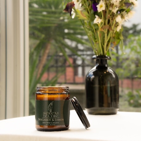 Sereni Tea Vibe Bergamot & Limon Kokulu Mum - %100 Doğal Soya Mumu Amber Kavanoz Aromaterapi Mum