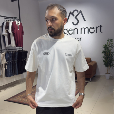 Oversize Baskı Detaylı Tişört Beyaz