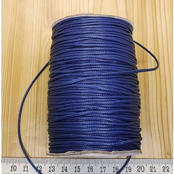 BOBİN SATIŞ - PARLAK DERİ GÖRÜNÜMLÜ KORE TAKI İPİ KALINLIK 2 MM LACİVERT KIBS105