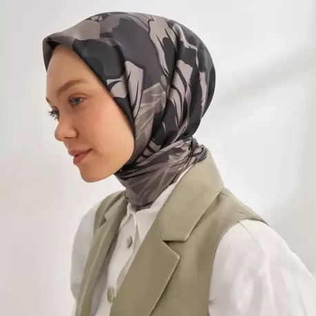 ARMANDA - 4351 Dahlia Desen Twill İpek Eşarp - Siyah Füme