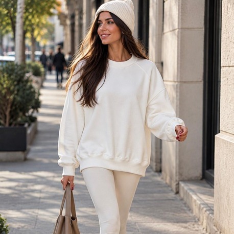 Beyaz Bisiklet Yaka Sweatshirt 