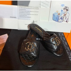Chanel Kapitone CC Zincirli Katır Sandalet