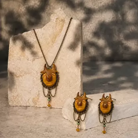 Tavrooz Div Necklace