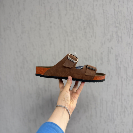BIRKENSTOCK 